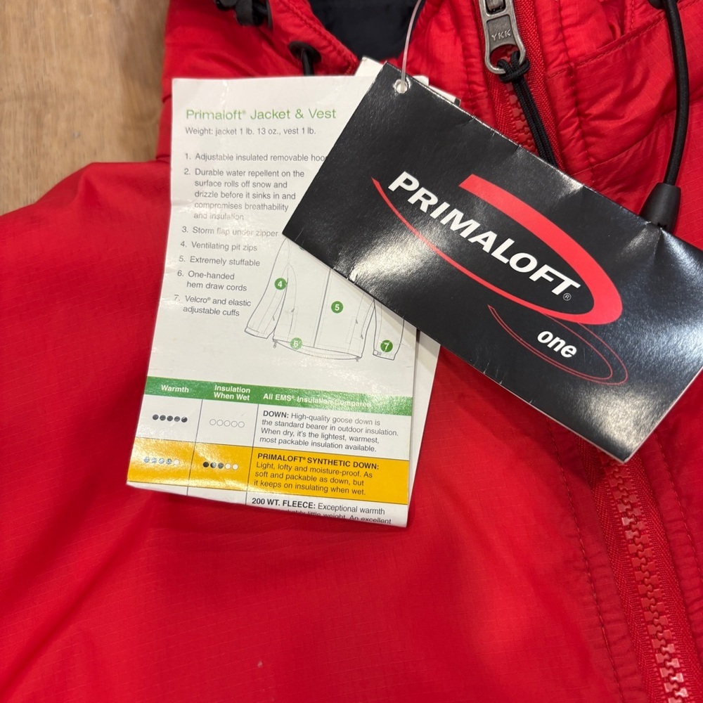NWT 🌟EMS🌟 VINTAGE MENS HOODED CLIMBING PRIMALOFT JACKET RED/BLACK SZ S - Picture 3 of 13